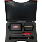 Birth Alarm Lite 2.0 in open koffer met zender en accessoires voor geboortebewaking bij merries